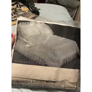 1980s Bed Ruffle Color Image Crown Crafts Eyelet Pillow Sham Ruffled Twin